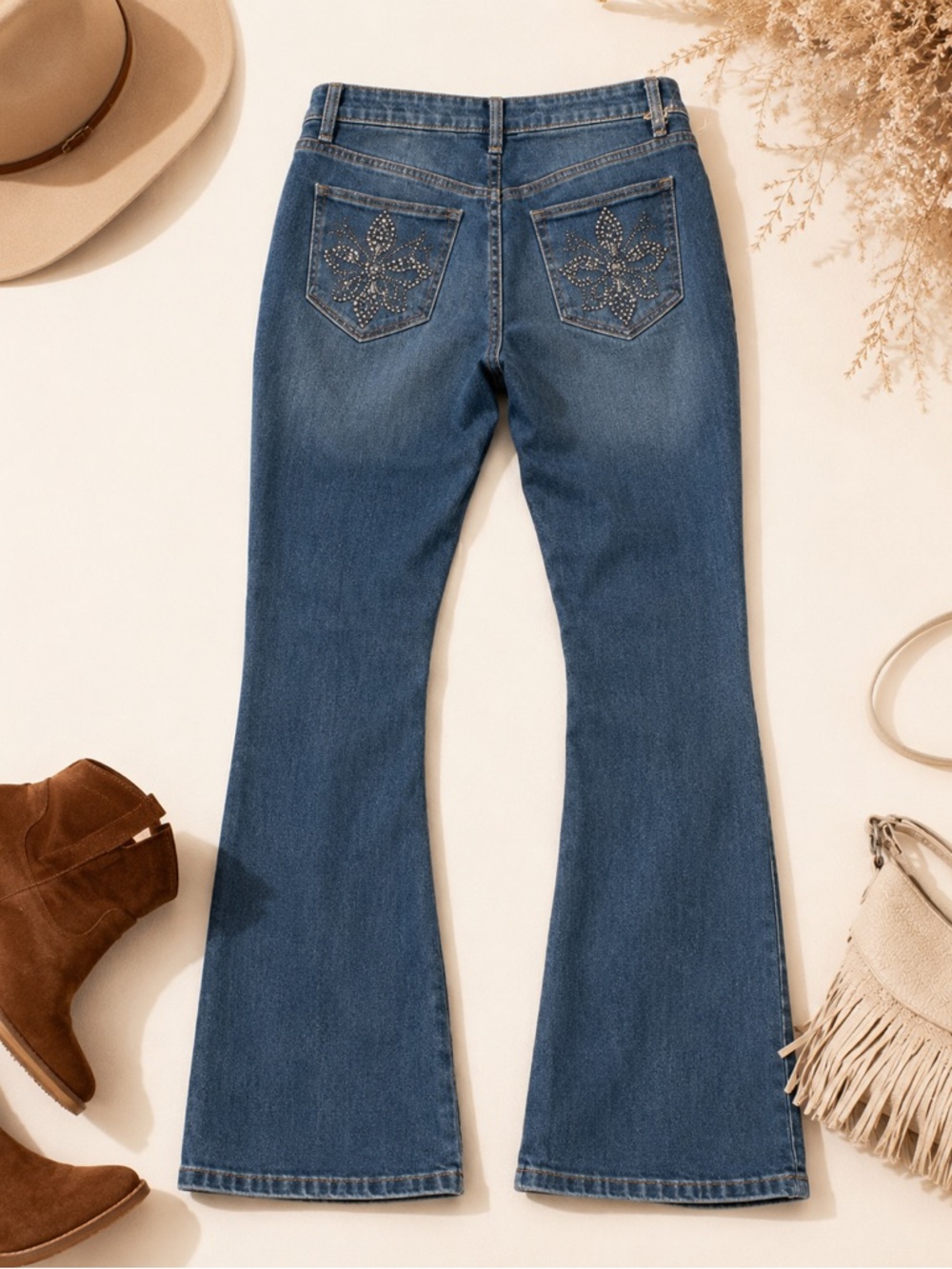 EST 1946 Embellished boot cut Jeans Size 8 Y2K